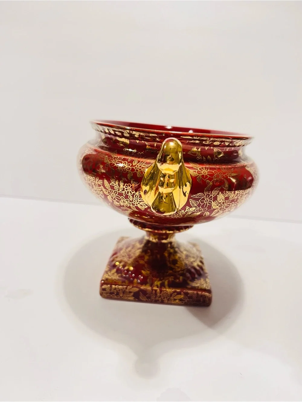 Vintage 1930’s Empire Ware Wine Red & Gold Floral Design Set of 2  Footed Urns